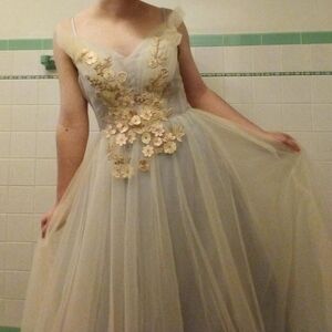 prom dress/ball gown